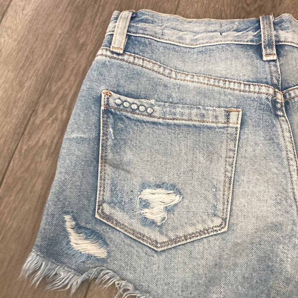 Blank NYC Light Blue Distressed Jean Shorts - Picture 4 of 7
